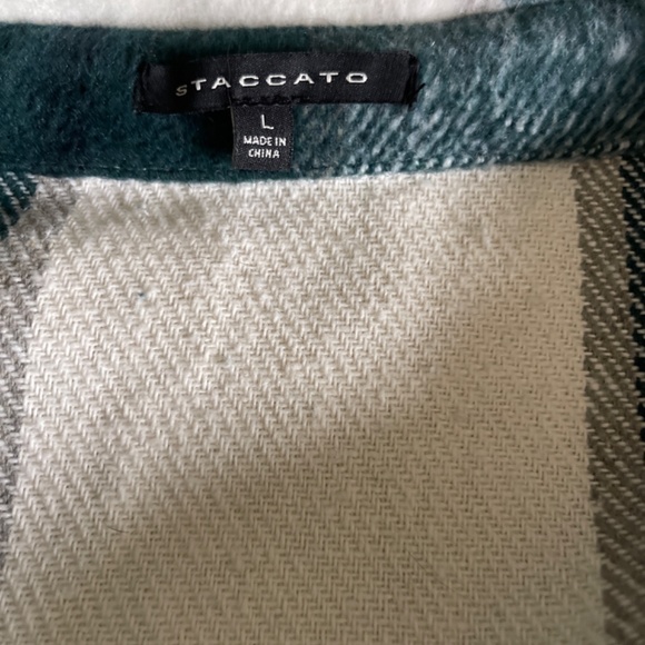 Shacket - Picture 2 of 2